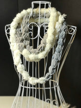 Load image into Gallery viewer, Chunky infinity scarf for women