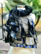 Load image into Gallery viewer, Women Felted Scarf