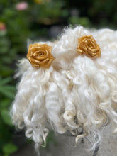 Load image into Gallery viewer, Christmas gift, Natural locks, Wool fleece for felting, Spinning, Needle felting, Waldorf hair, Minifee monster, Doll making, Craft supply