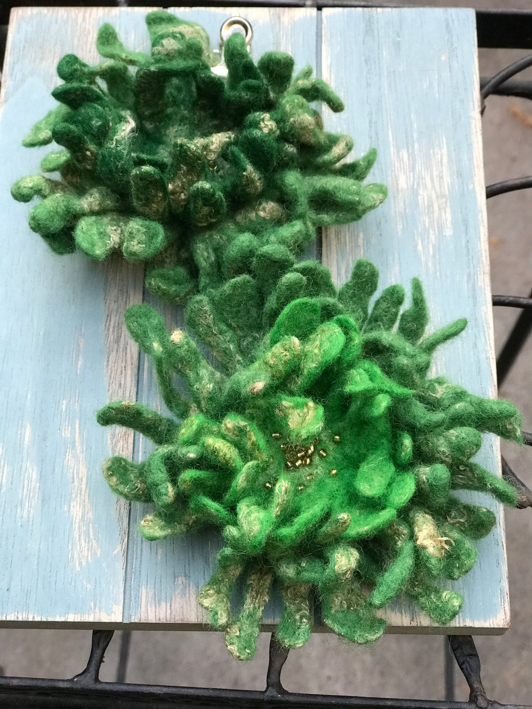 Green Flower brooch