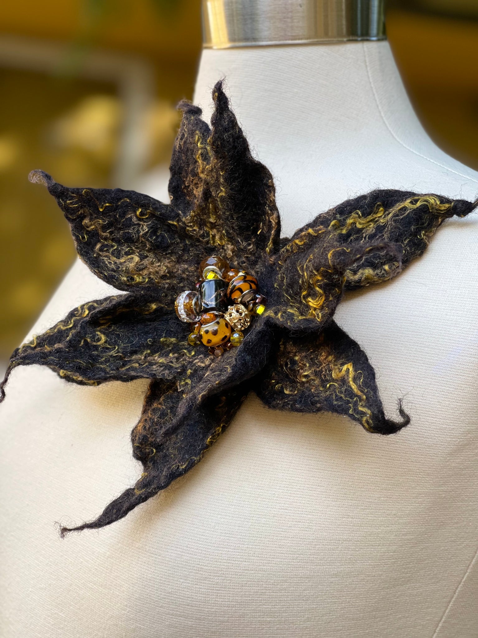 Black Handcrafted Wool Flower Brooch for Women, Shawl, Scarf Pin ...