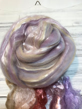 Load image into Gallery viewer, Kit for felting brooches. Supplies for Felting, DIY Kit-The Garden of Felt by Marina