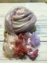 Load image into Gallery viewer, Kit for felting brooches. Supplies for Felting, DIY Kit-The Garden of Felt by Marina